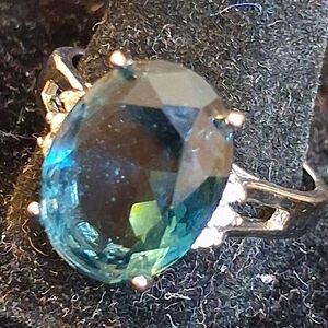 Elegant Sterling Silver Ring With Teal Gemstone Size 11